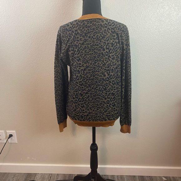 Scotch & Soda Leopard Print V-Neck Sweater - Brown and Black - Picture 7 of 8